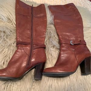 SOLD—-Marc Fisher Boots